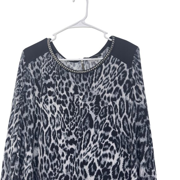 Worthington Woman 1X Long Sleeve Animal Print Tunic Top With Studded Neckline - Picture 2 of 13